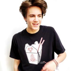 Super soft loose t-shirt retro style ramen